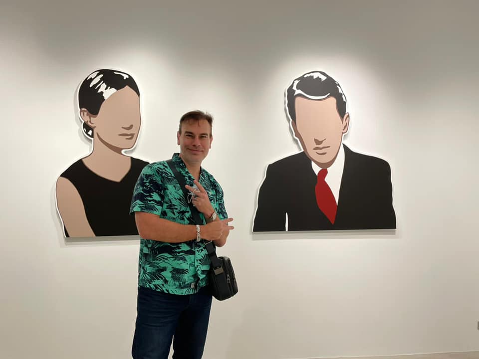 史考特是國際間知名的超自然學家。(翻攝Scott Waring臉書)