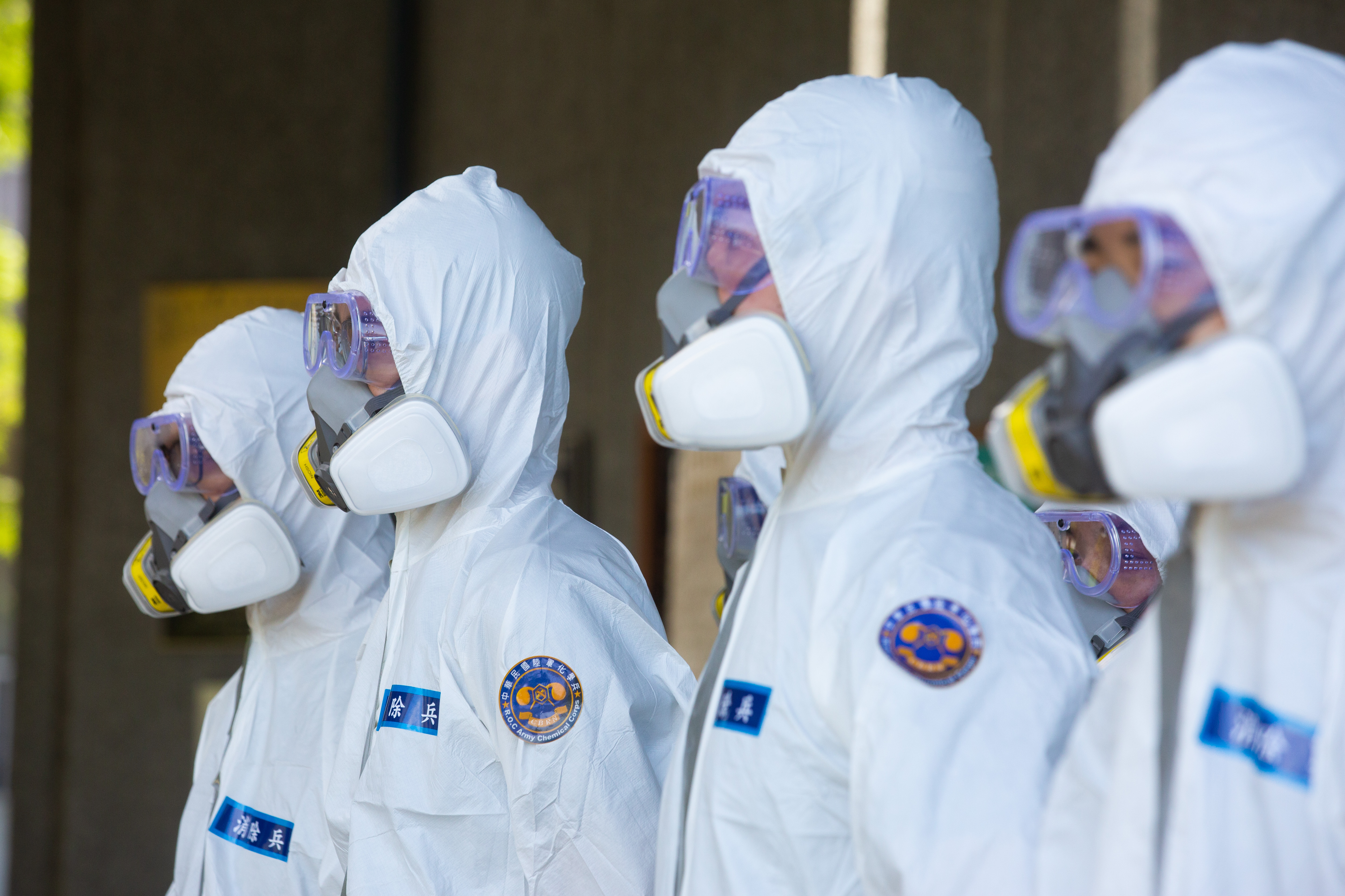 桃園某防疫旅館日前爆出群聚感染事件，在清空消毒後今環境採檢仍驗出1處陽性。（示意圖，本刊資料照）