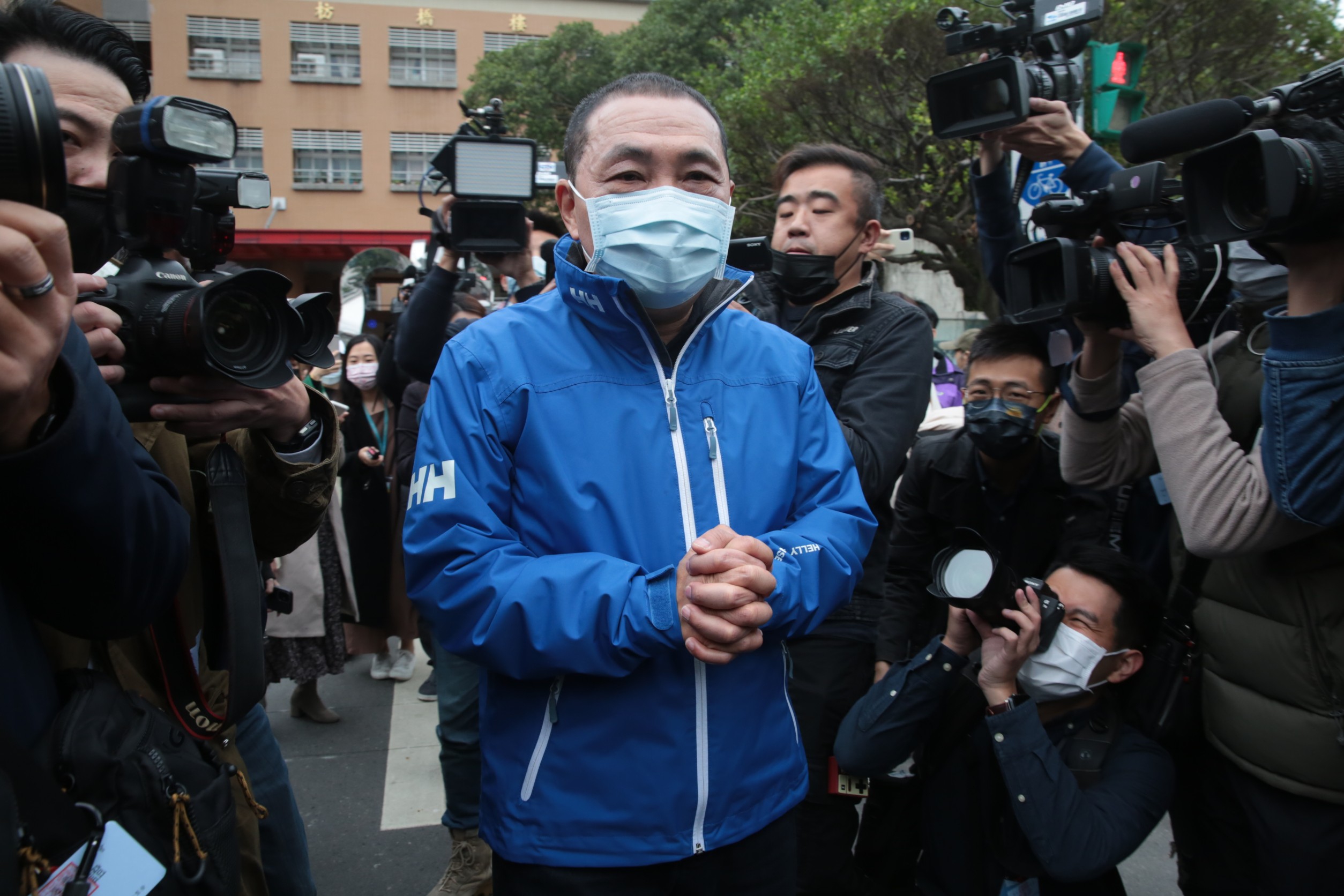 對於國民黨訴求的公投「4個同意」結果4項皆敗，侯友宜今表示「我願意承擔」。