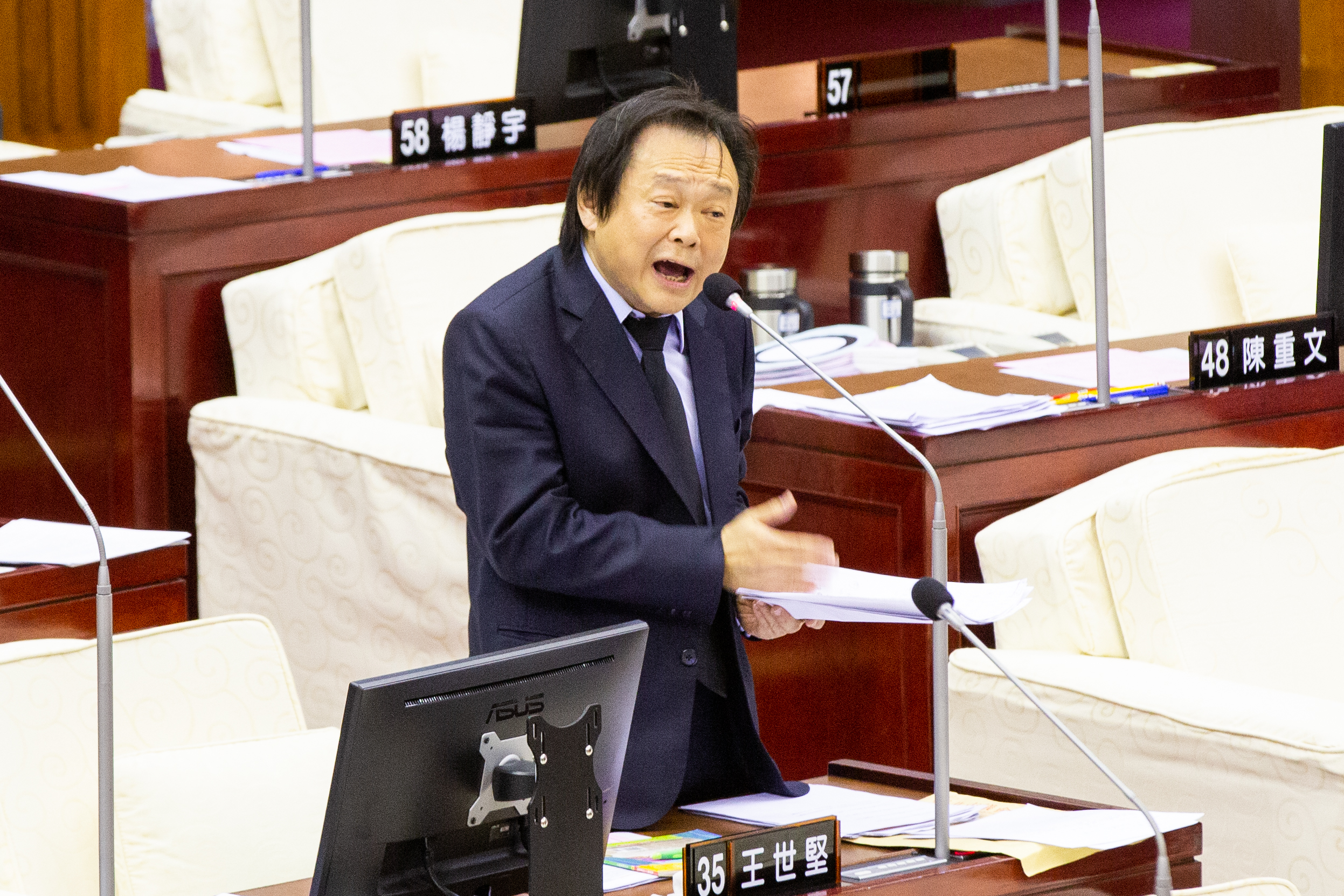 4大公投案投票結果出爐，台北市議員王世堅認為，國民黨「戰鬥藍」是大輸家。（本刊資料照）