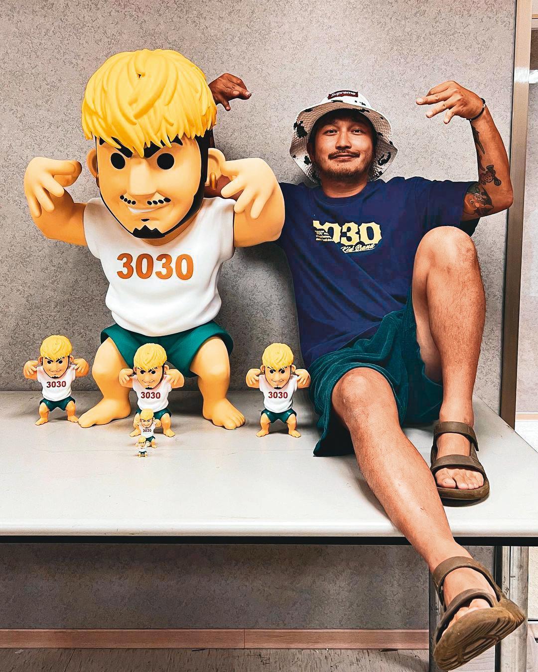KID成立「野人」品牌,還推出自己造型的扭蛋周邊。(翻攝自KID IG)