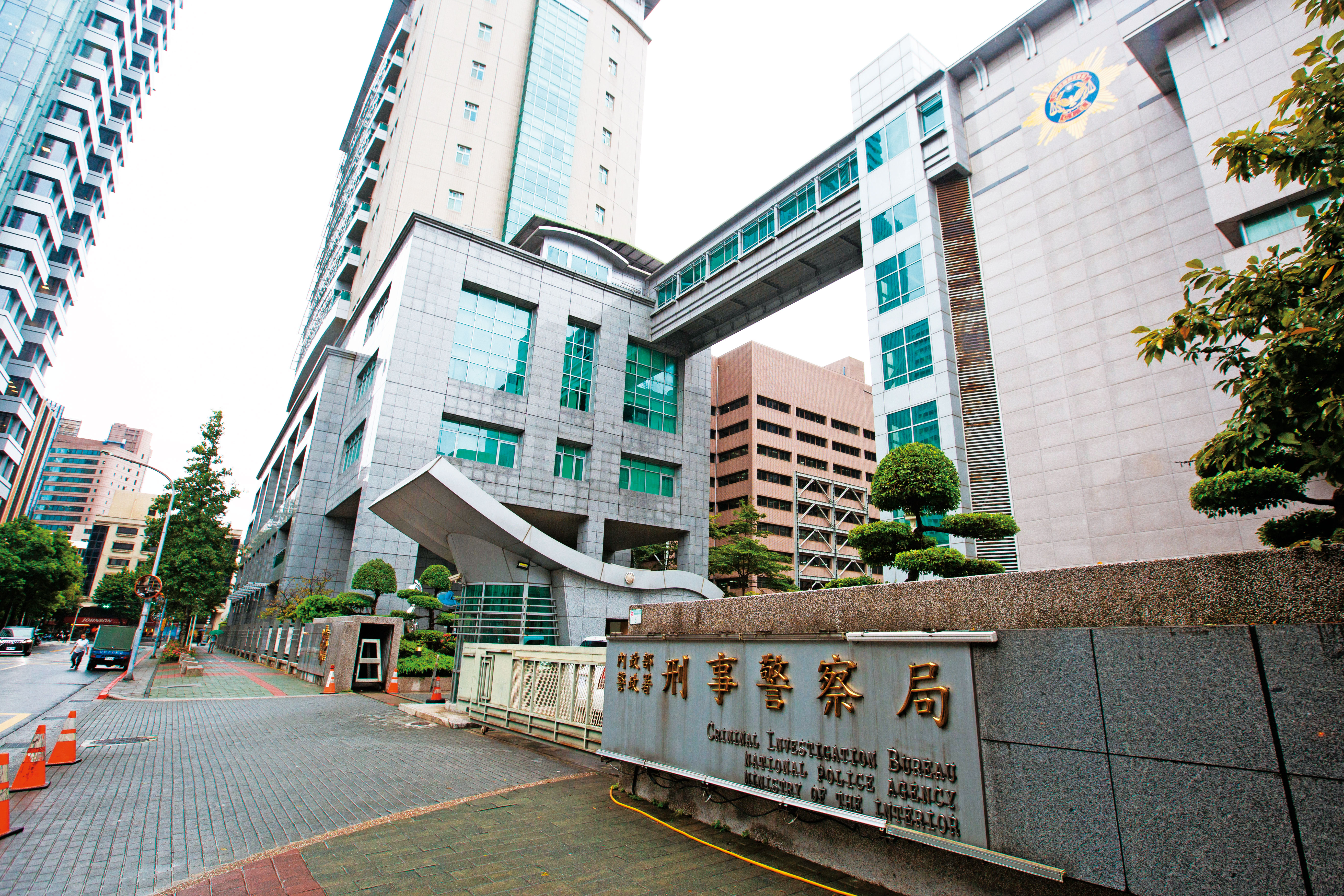 同仁遭猛犬咬傷後,刑事局(圖)已啟動關懷機制,並協助追究法律責任。