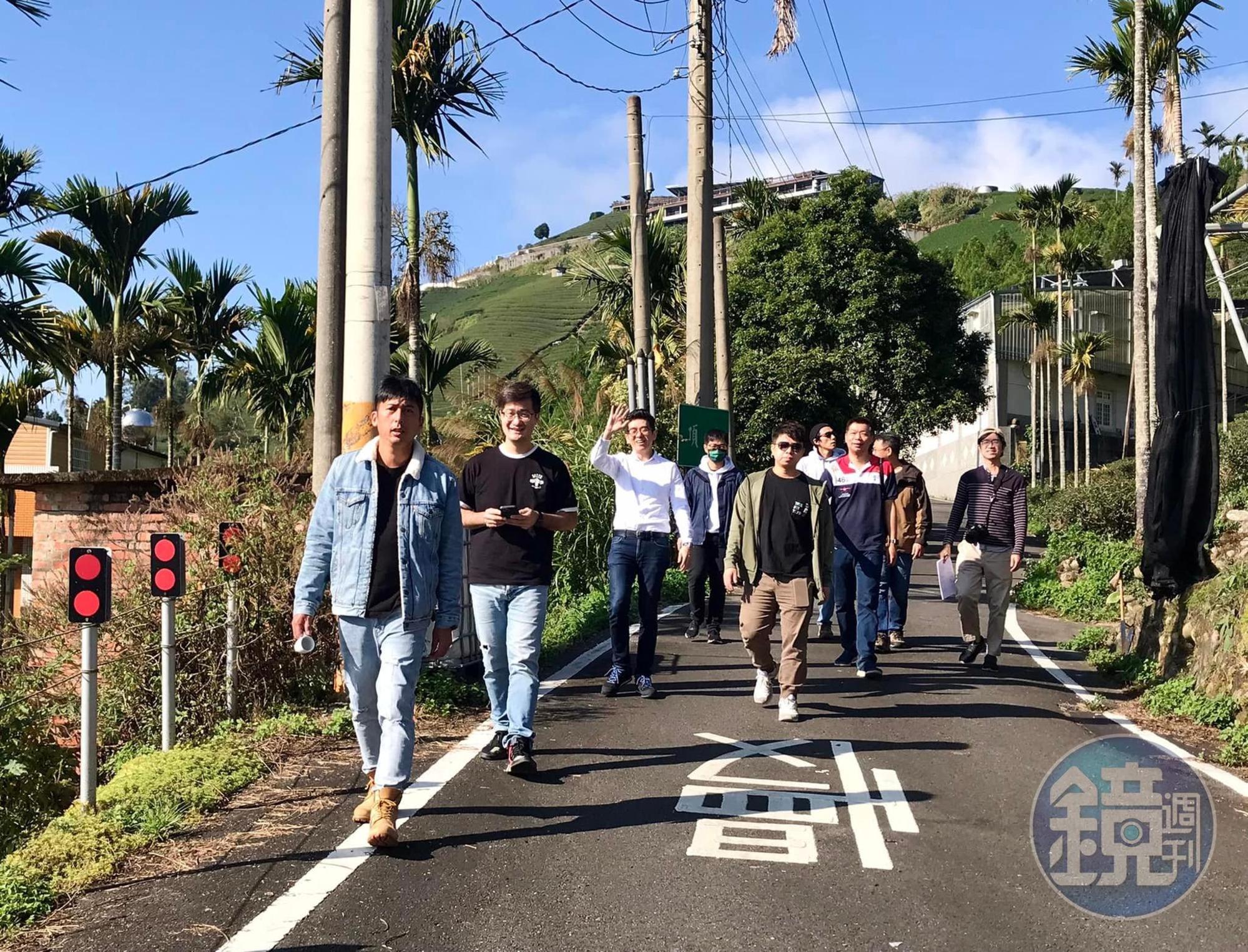 由咖啡職人組成的尋豆師部隊來訪咖啡產地、帶回產地故事,下回客人到他們的咖啡店時可以一邊喝咖啡,一邊聽他們說故事。