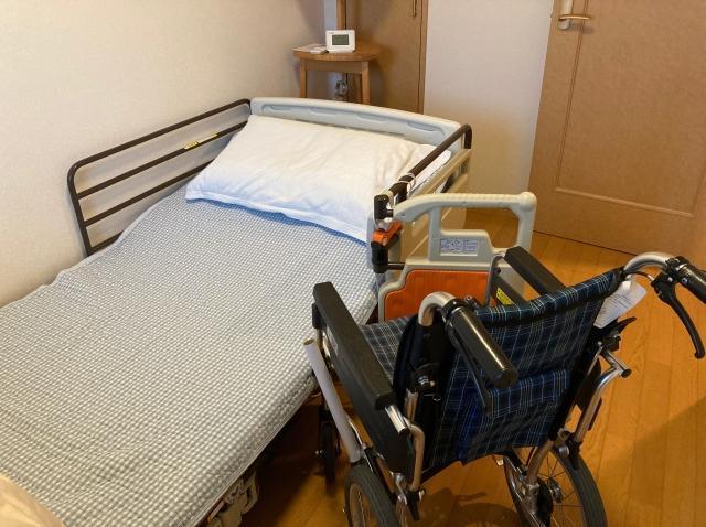 護理之家負責人蕭姓醫師因怠惰與疏失，害病患「陰莖被切除」。（示意圖，翻攝自Photo Ac）