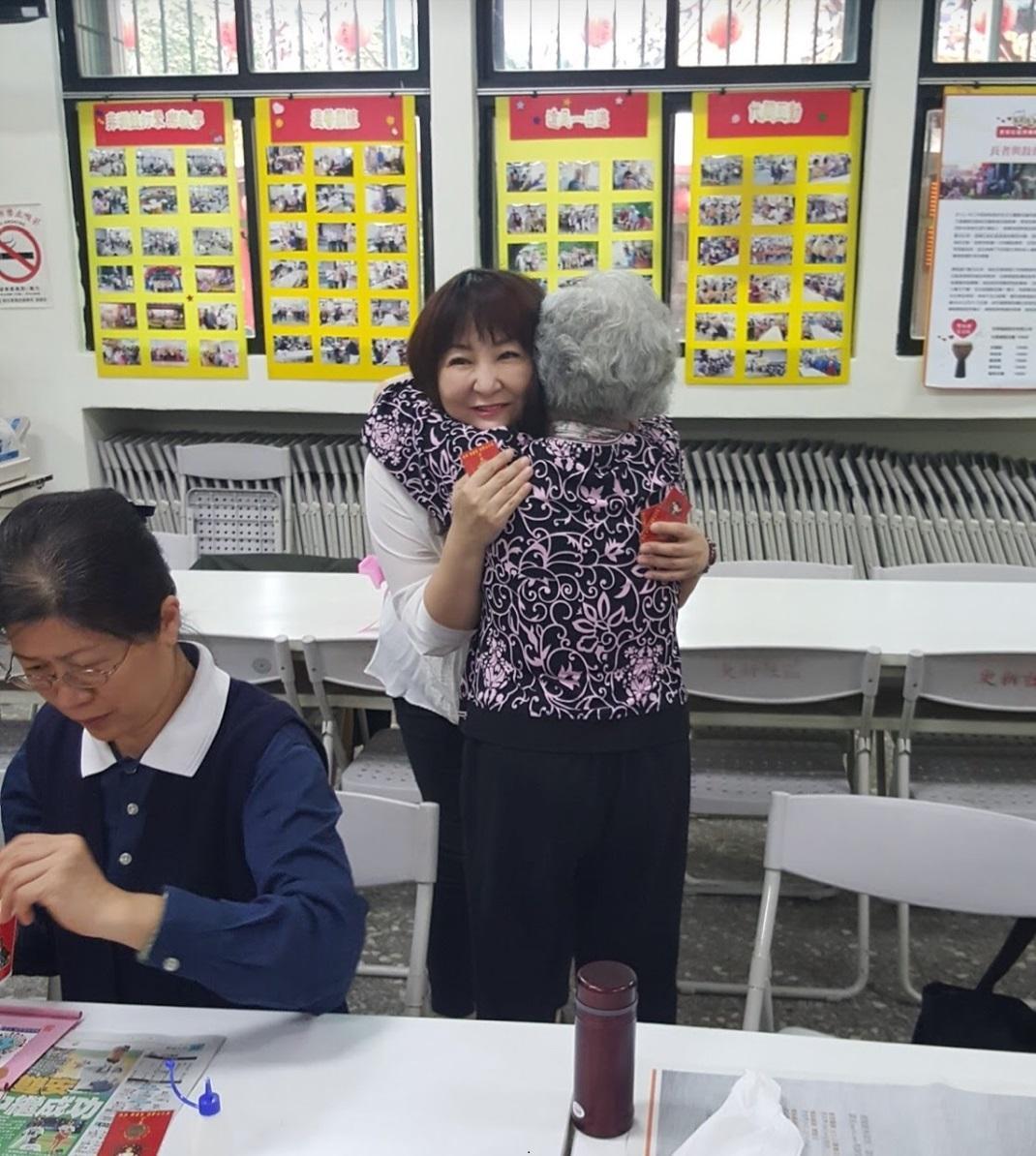 張晉婷對於長者關懷從沒間斷過。（張晉婷提供）