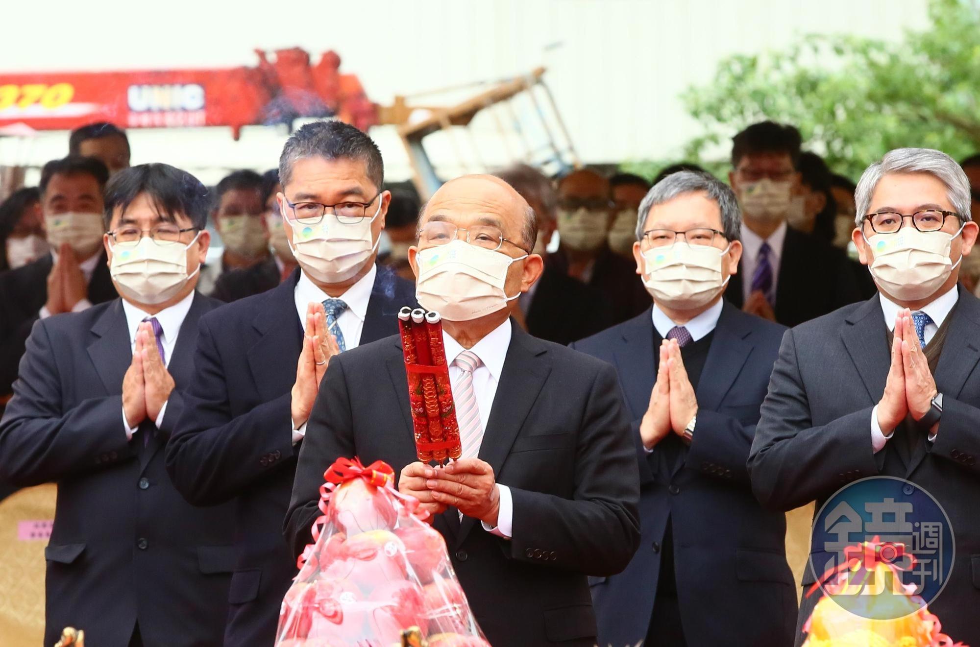 對於國民黨團批評剝奪預算審查權，蘇貞昌反嗆：「不知道國民黨還要亂到什麼時候。」