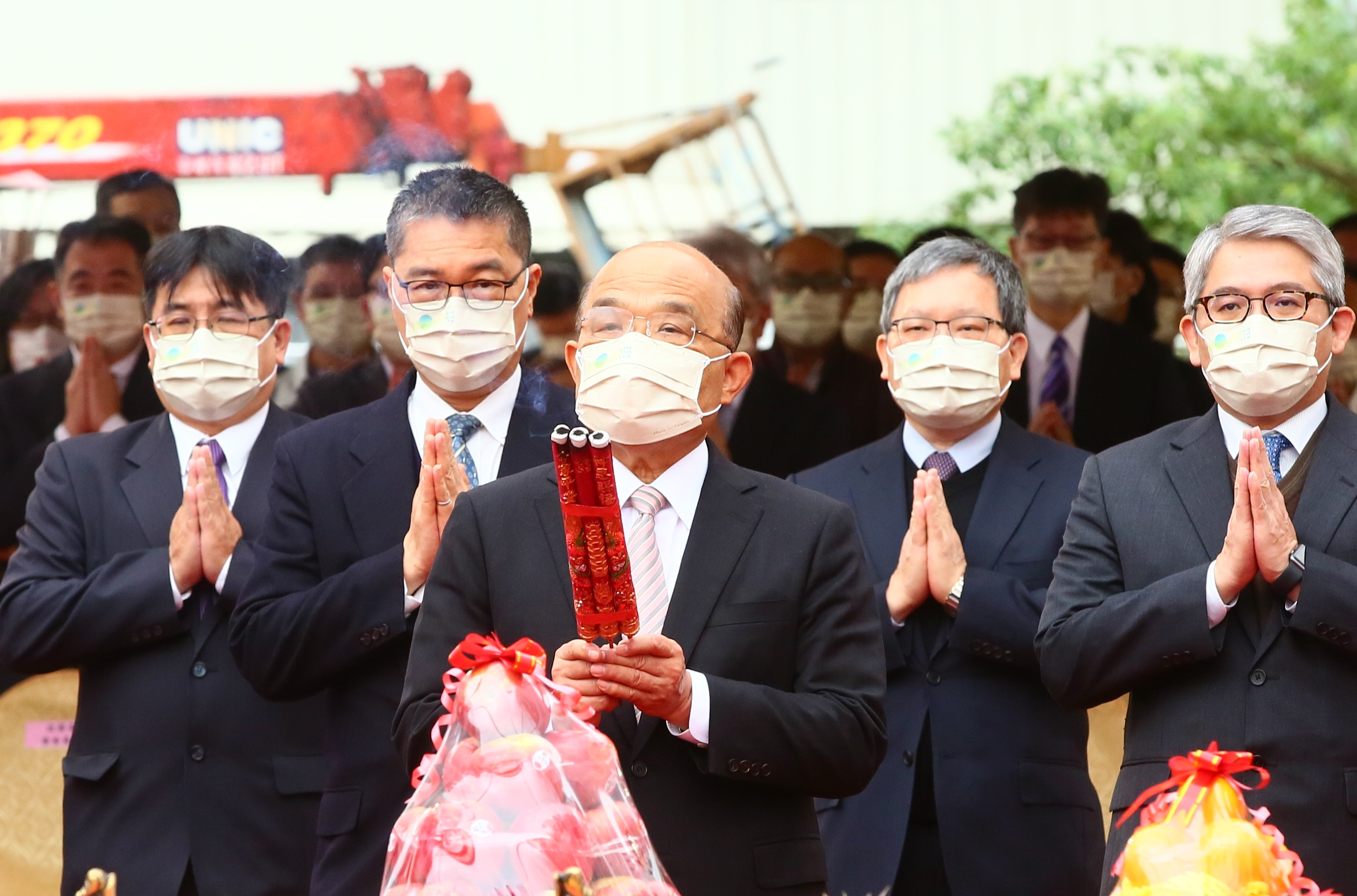 對於國民黨團批評剝奪預算審查權，蘇貞昌反嗆：「不知道國民黨還要亂到什麼時候。」