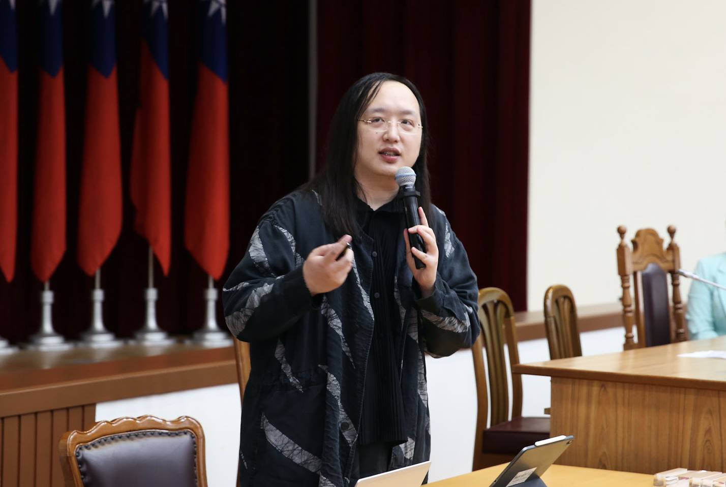 行政院政委唐鳳原受邀參加「第四次工業革命委員會」線上演講,但活動卻於當天(16)日早上被臨時取消。(本刊資料照)