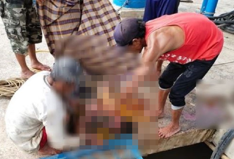 印尼一名男子安裝抽水泵時，竟遭機器捲入撕成碎屍。（翻攝中國報）