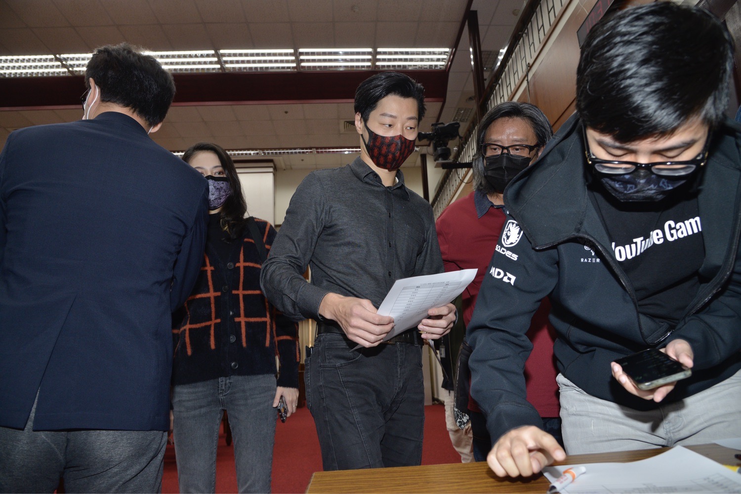 台北中正萬華區立委林昶佐（中）的罷免案，明（2022）年1月9日將進行投票。（本刊資料照）