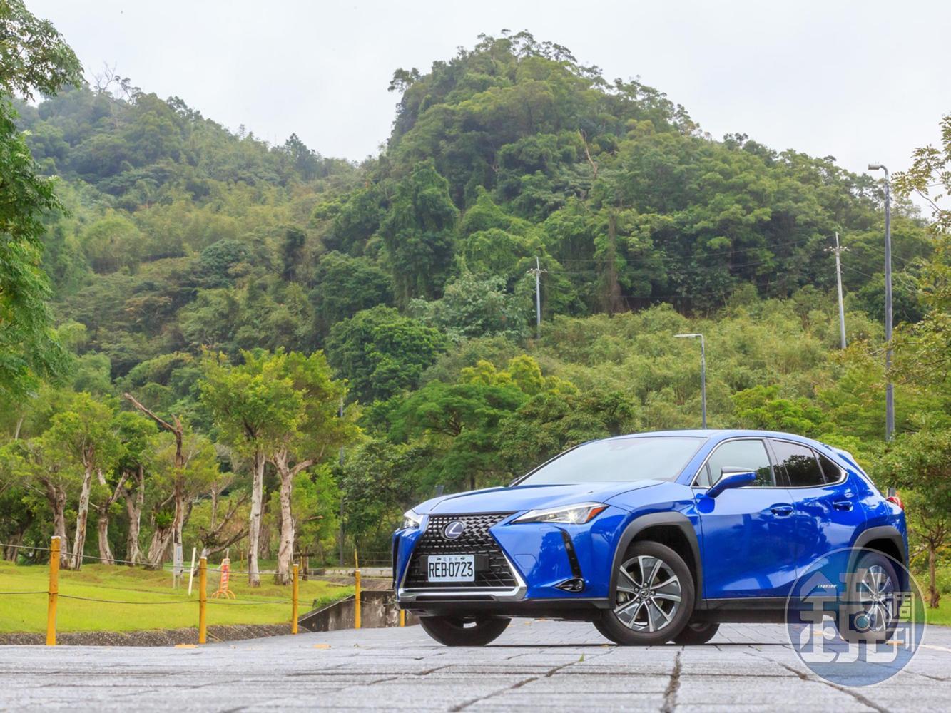 LEXUS UX 300e