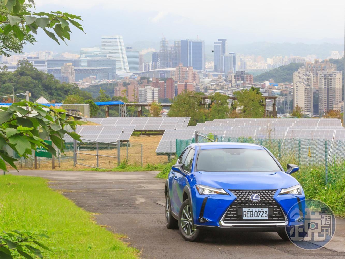 LEXUS UX 300e