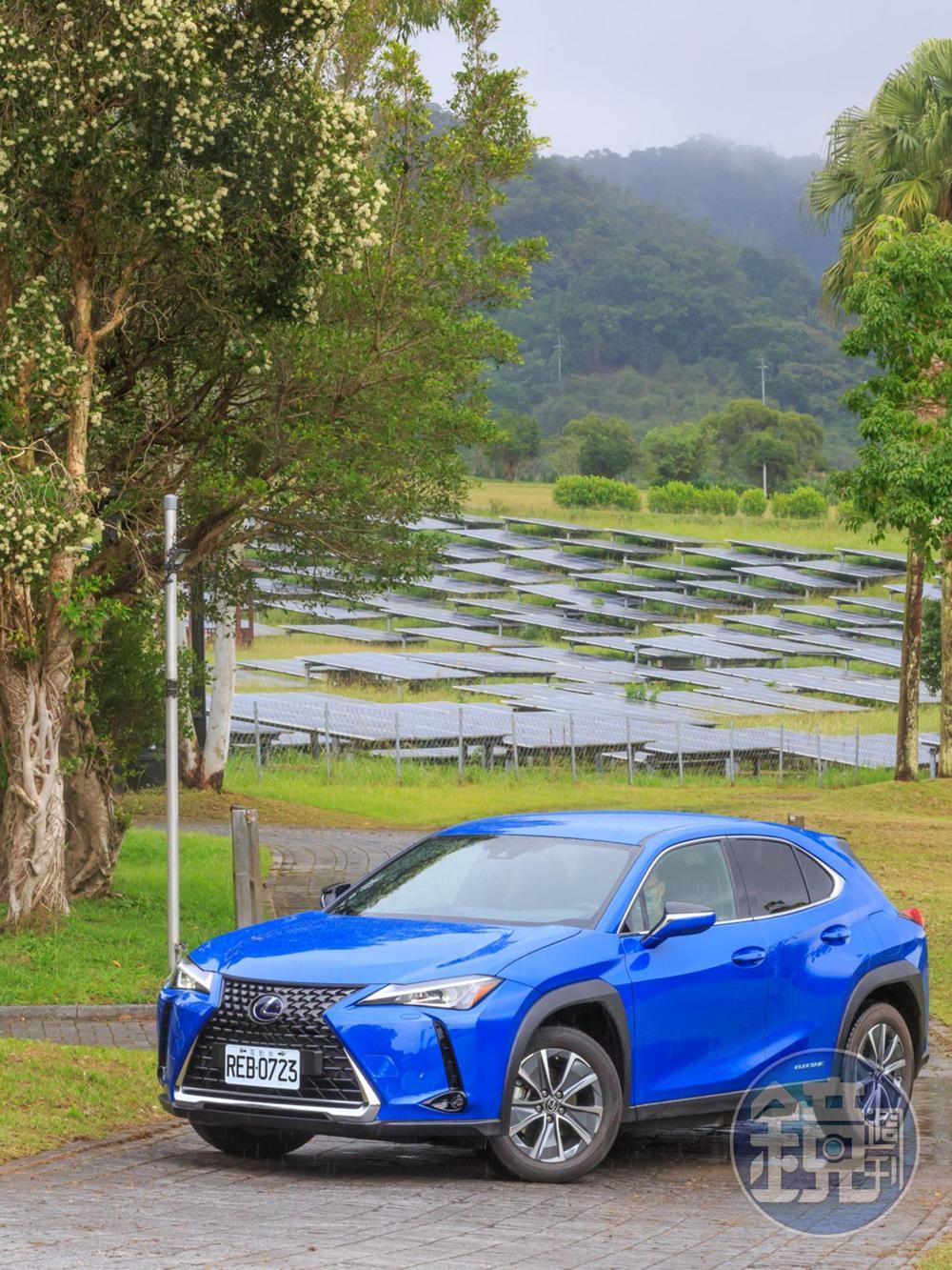 LEXUS UX 300e