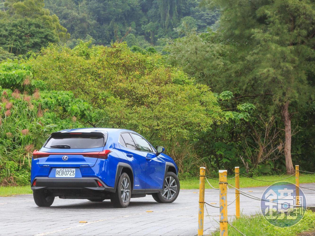 LEXUS UX 300e