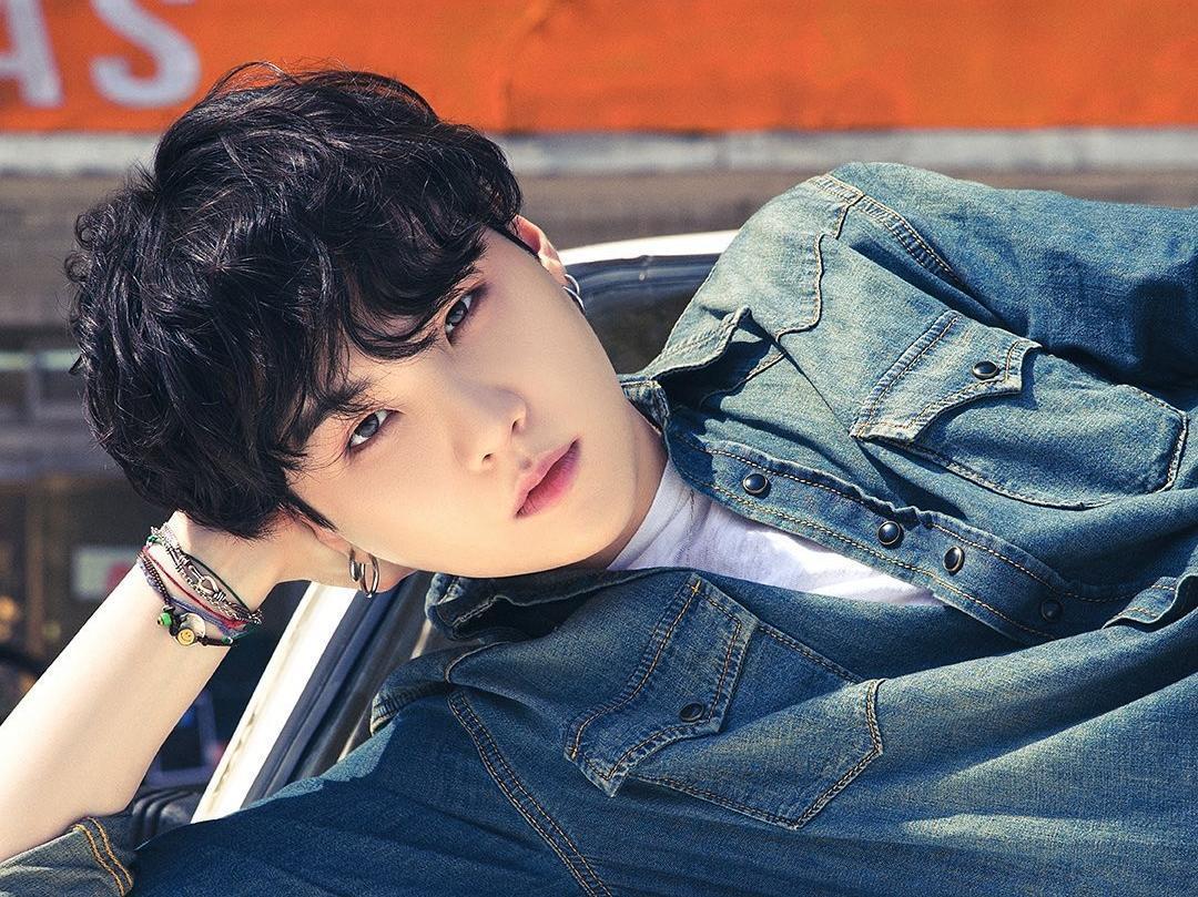 BTS成員SUGA昨返韓做PCR檢測,今確認新冠肺炎。(翻攝BTS IG)