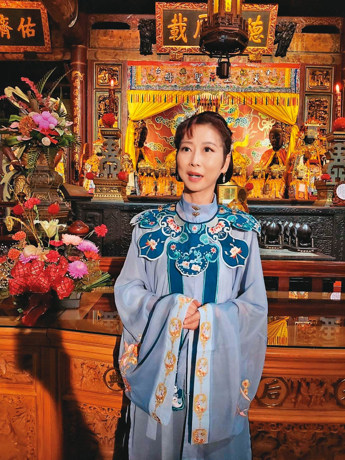 立委陳亭妃曾受邀客串《新台灣奇案》,飾演媽祖娘娘。(翻攝台灣阿姐郭美珠臉書)