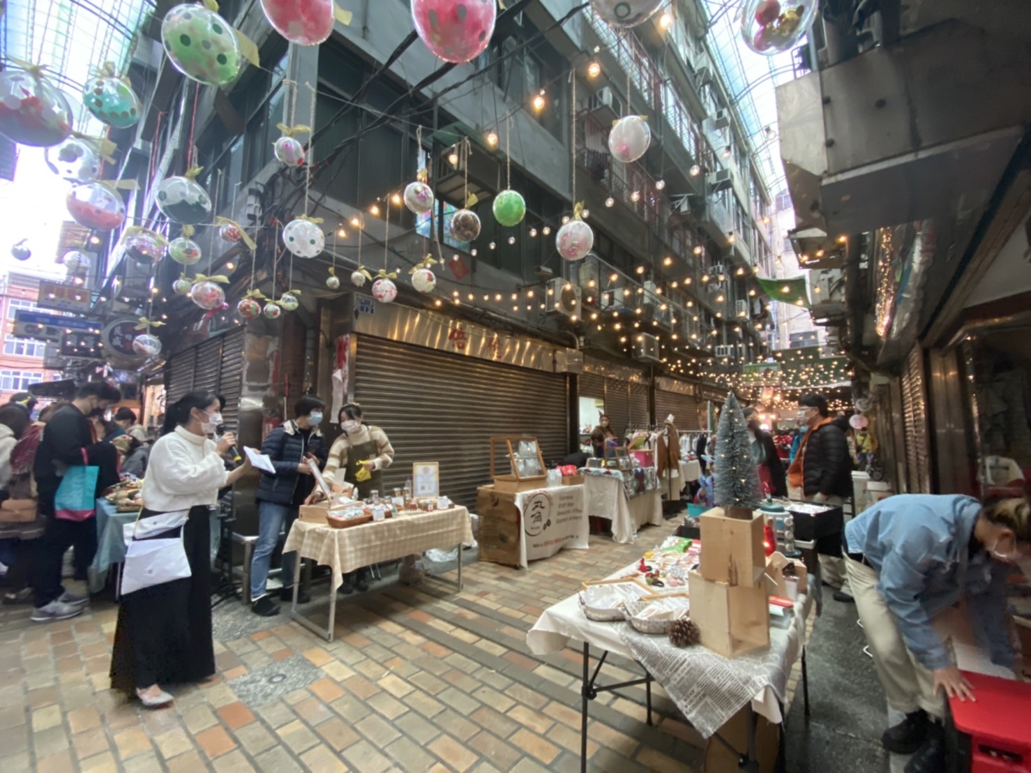 基隆委託行舉辦「爵士聖誕夜」活動。