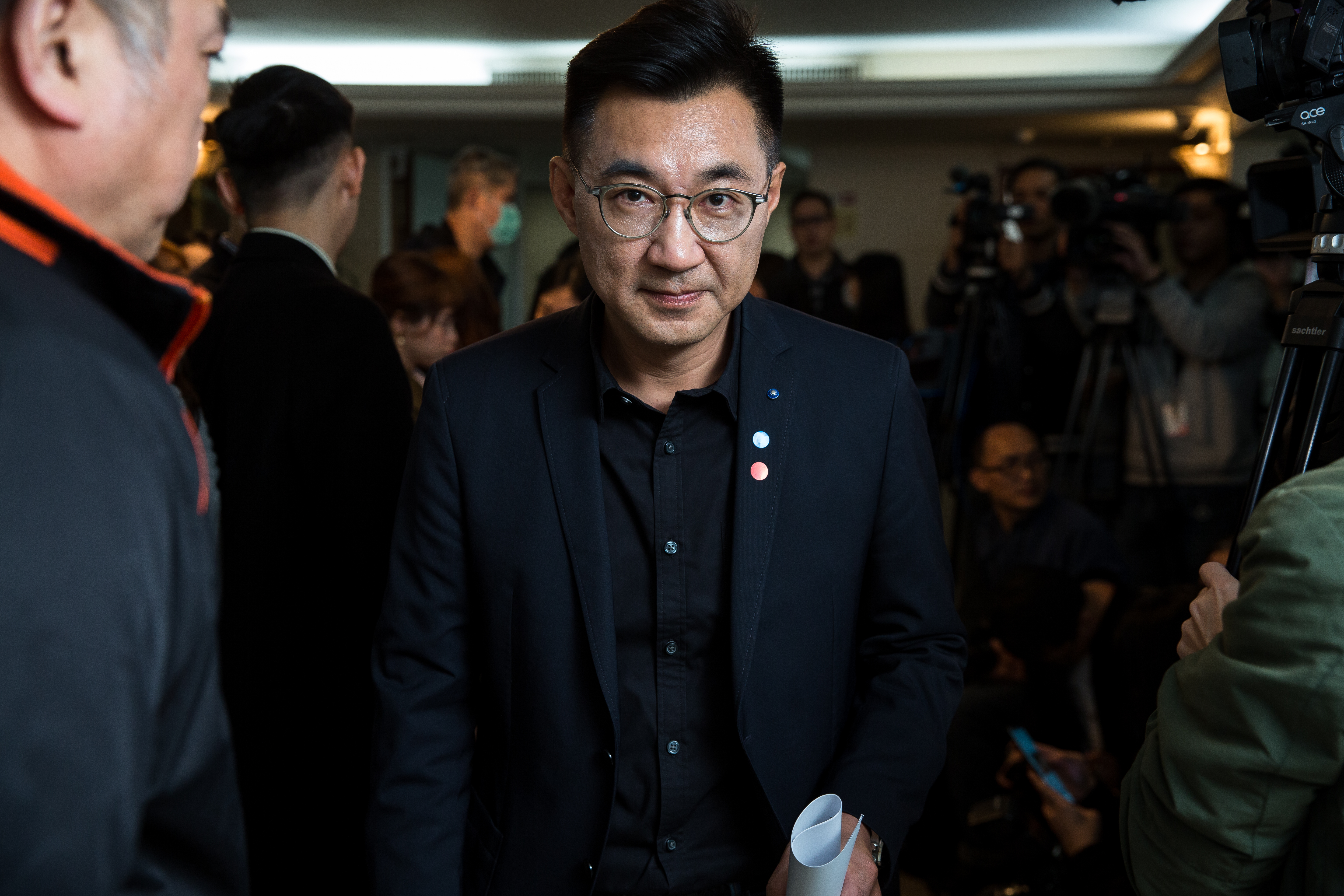 江啟臣今天po文表示，在經濟成長率創新高光鮮亮麗的數字背，是物價指數不斷上漲、薪資差距的不斷拉大。（本刊資料照）