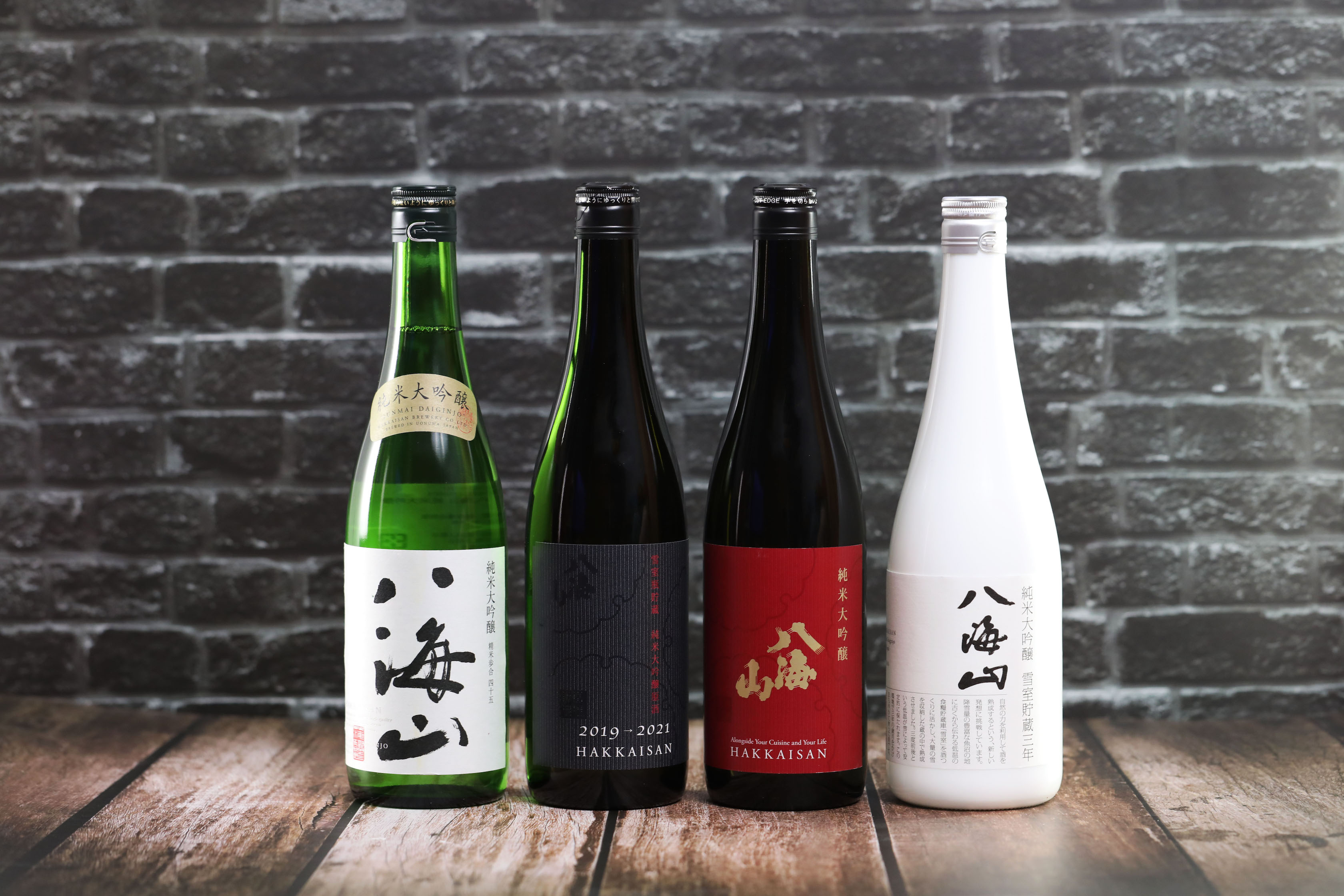 新潟清酒「八海山」看好台灣市場,推出多款重量級限定商品。(八海山提供)