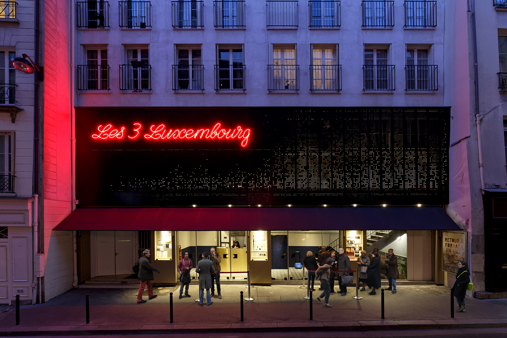 監製王琮2012年買下巴黎老戲院3 Luxembourg，以放映藝術電影為主。（王琮提供）