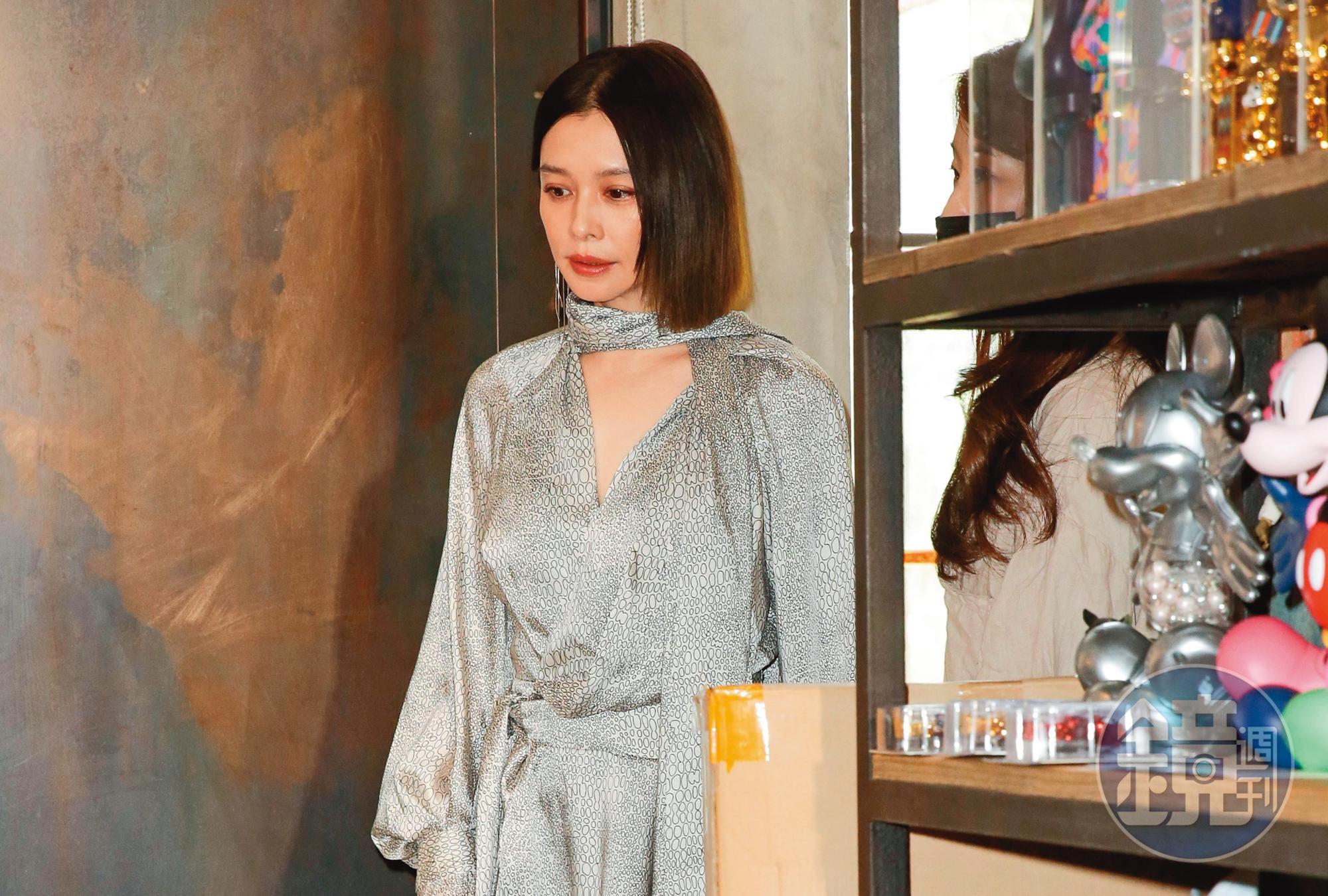徐若瑄遭捲入王力宏與李靚蕾離婚一事，連帶影響到演唱會售票。