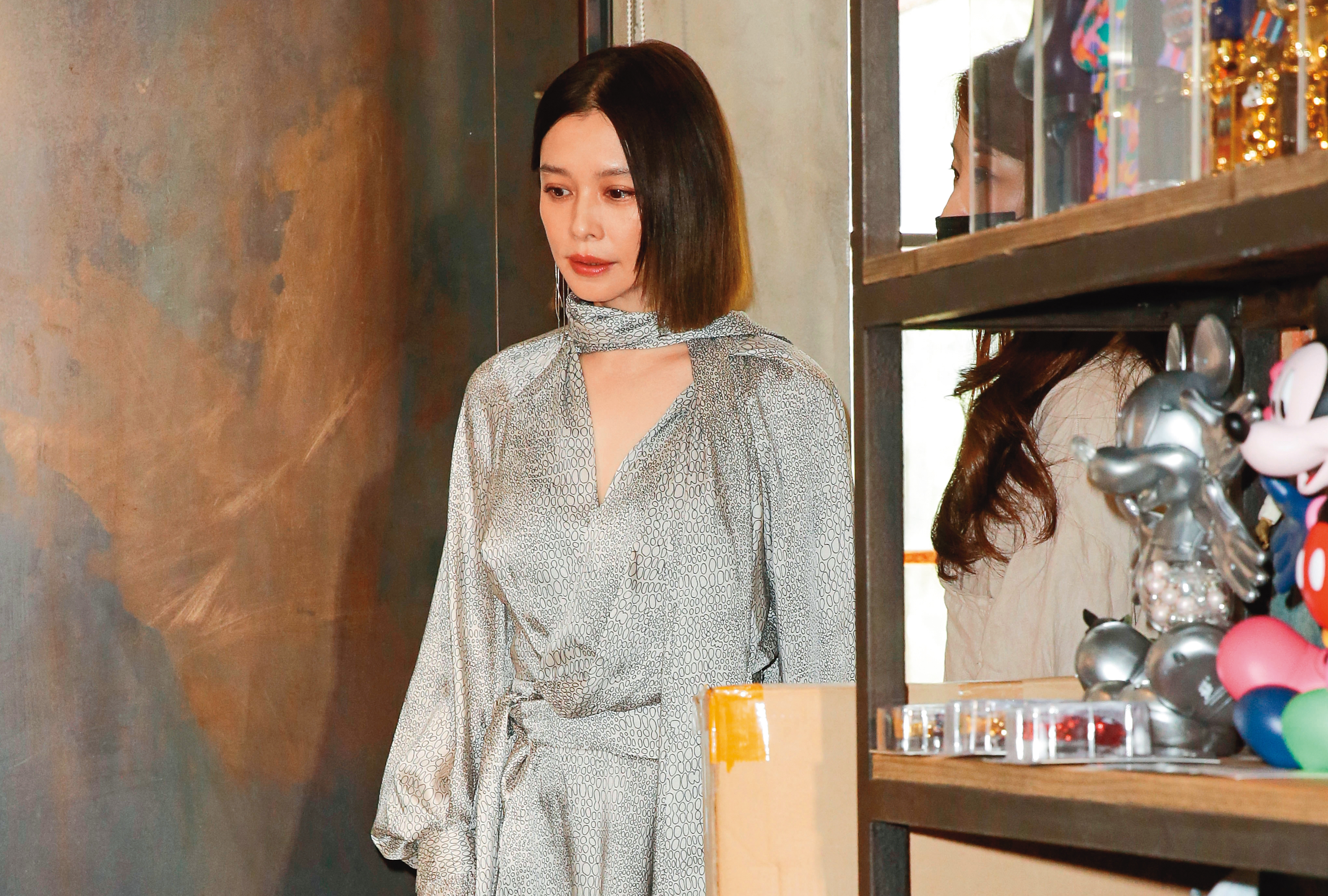 徐若瑄遭捲入王力宏與李靚蕾離婚一事，連帶影響到演唱會售票。