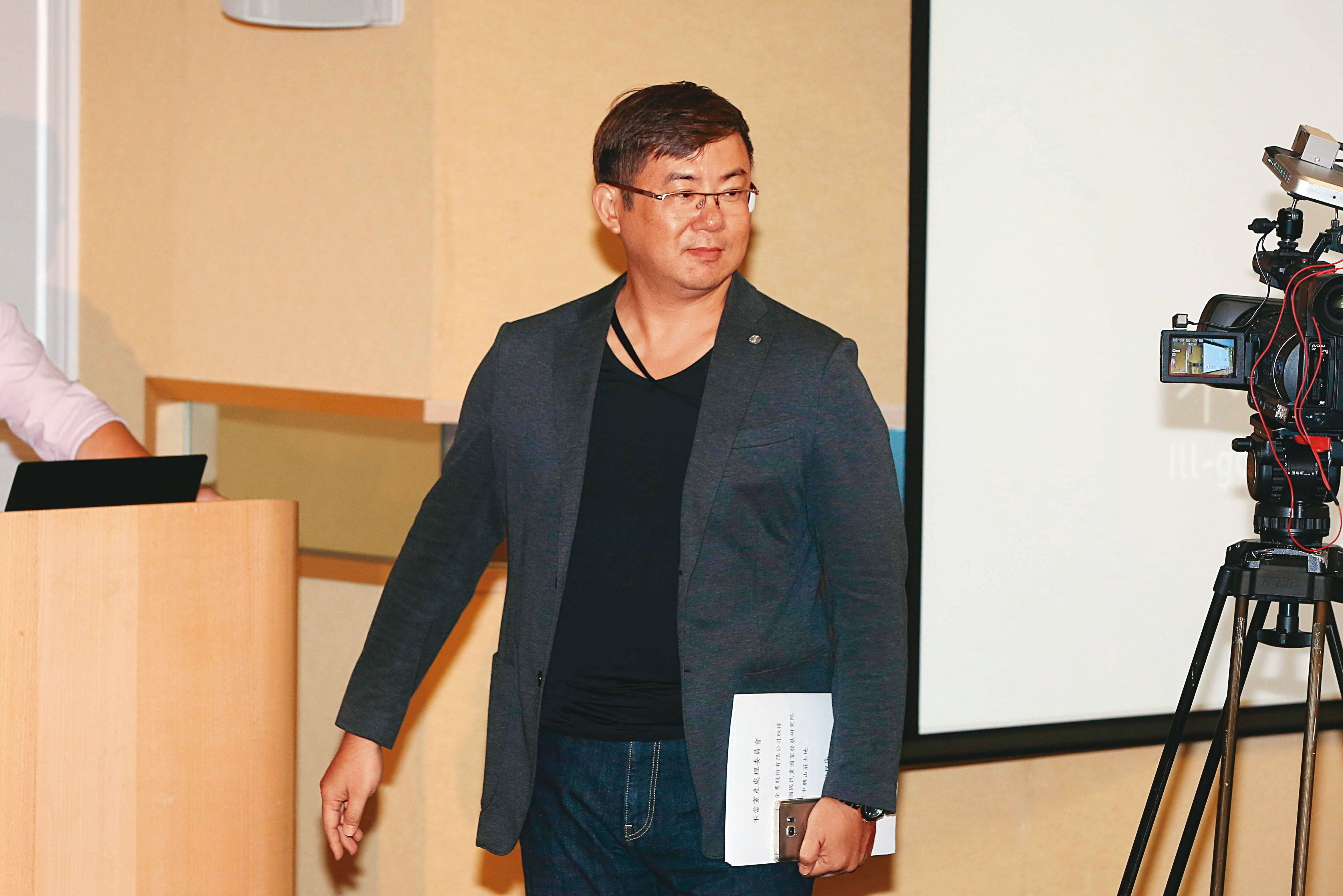 學者羅承宗（圖）說，孔家大概忘了還有這批股票，才會一直放到今天。