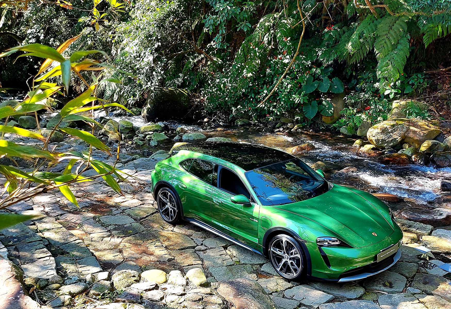 【新車登場】純電跨界獵跑！PORSCHE Taycan Cross Turismo