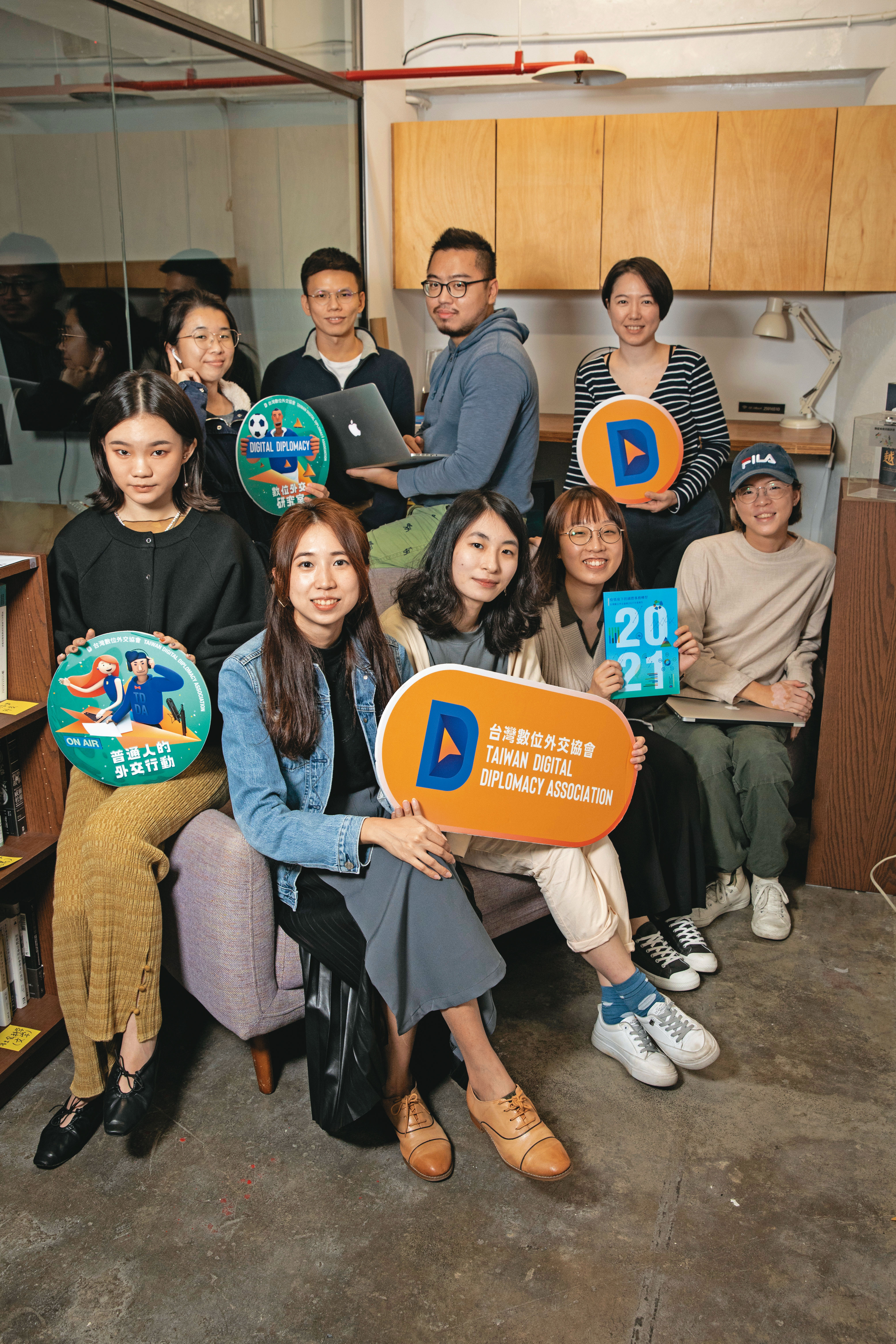這一年，台灣數位外交協會團隊成員來到3年新高，他們持續與各國民間合作，發展跨國專案。