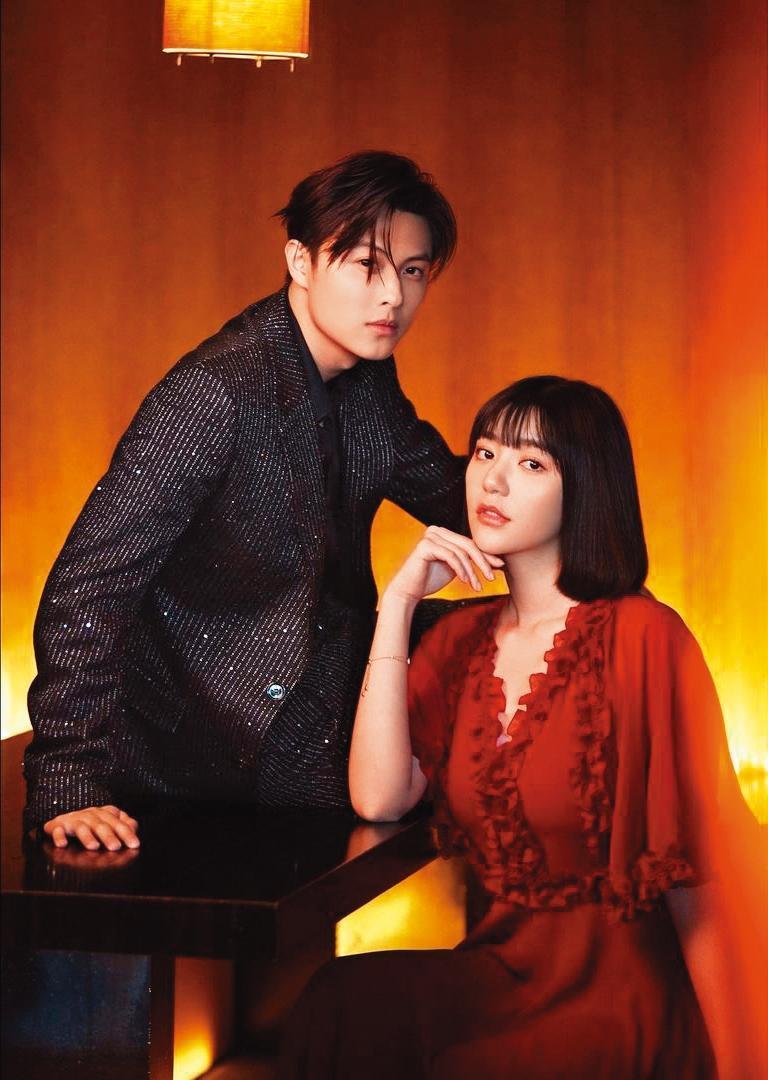 雖在《山中森林》中才湊對演出，不過郭雪芙（右）與王子很久以前就認識了。（翻攝自王子IG）