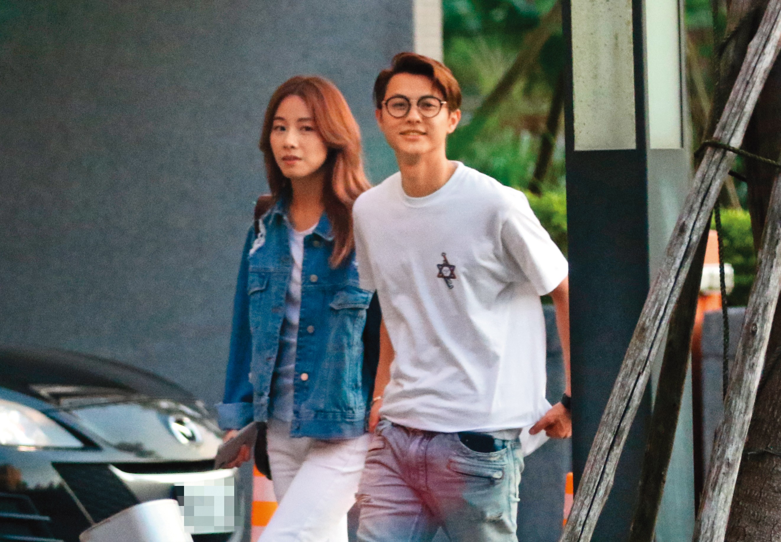 王子（右）與鄧麗欣（左）的姐弟戀一度被看好，後來據稱是和平分手，但卻流出對王子不利的傳言。