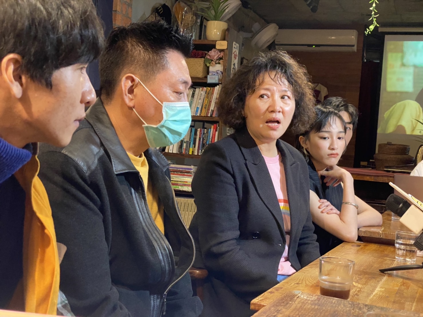 庹宗華、王琄今為人生劇場《無常日常》宣傳造勢時，被問到宋少卿酒駕一事。