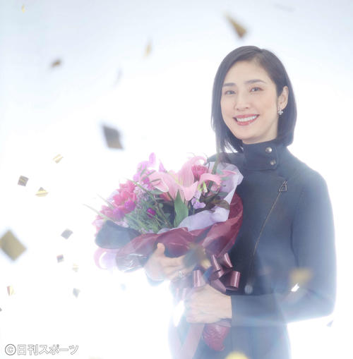 天海祐希平時給人強勢形象，今年首度以喜劇片《養老金沒了！》坐上影后寶座。（翻攝自日刊體育報）