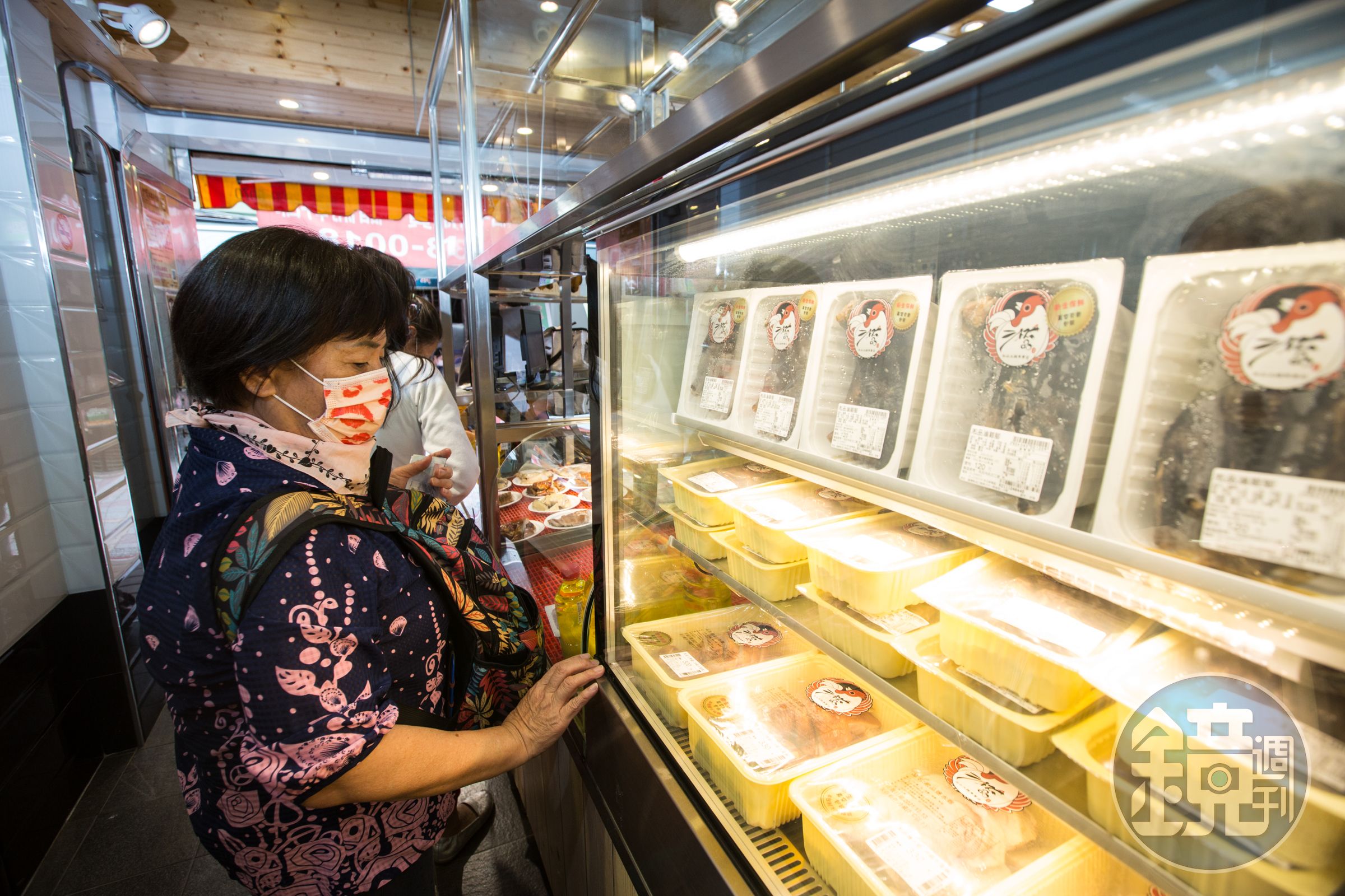 為顧及食安，淞品推出全程冷鏈的氮氣保鮮包裝，廣受消費者青睞。