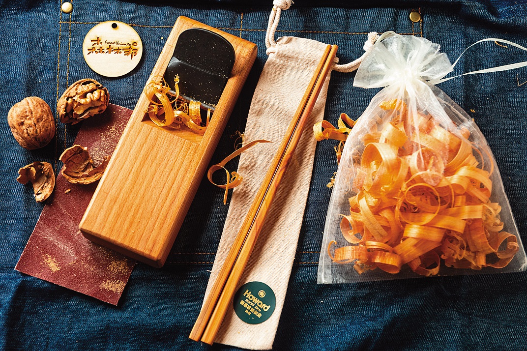 「木筷體驗」可將木筷及帶有香氣的木屑帶回家。