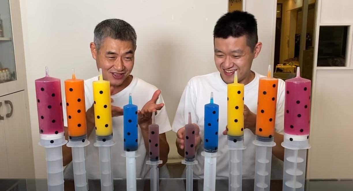 網紅牛排的最新影片,遭網友怒批存心模仿歐美禁忌的「艾莎門」影片。(翻攝牛排生活YouTube頻道)