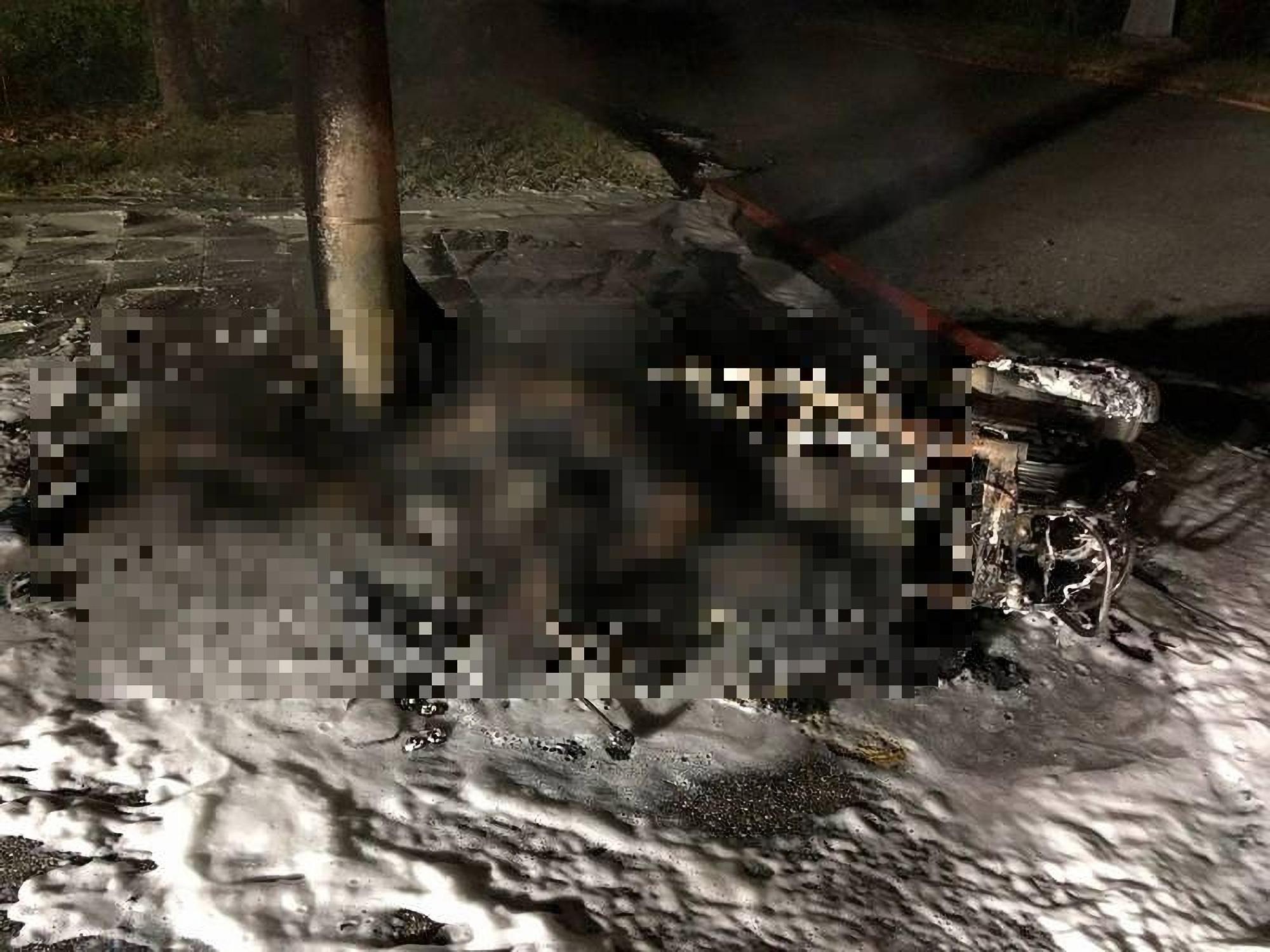 機車起火騎士被燒成焦屍,警方調查發現竟是情殺案。(翻攝畫面)