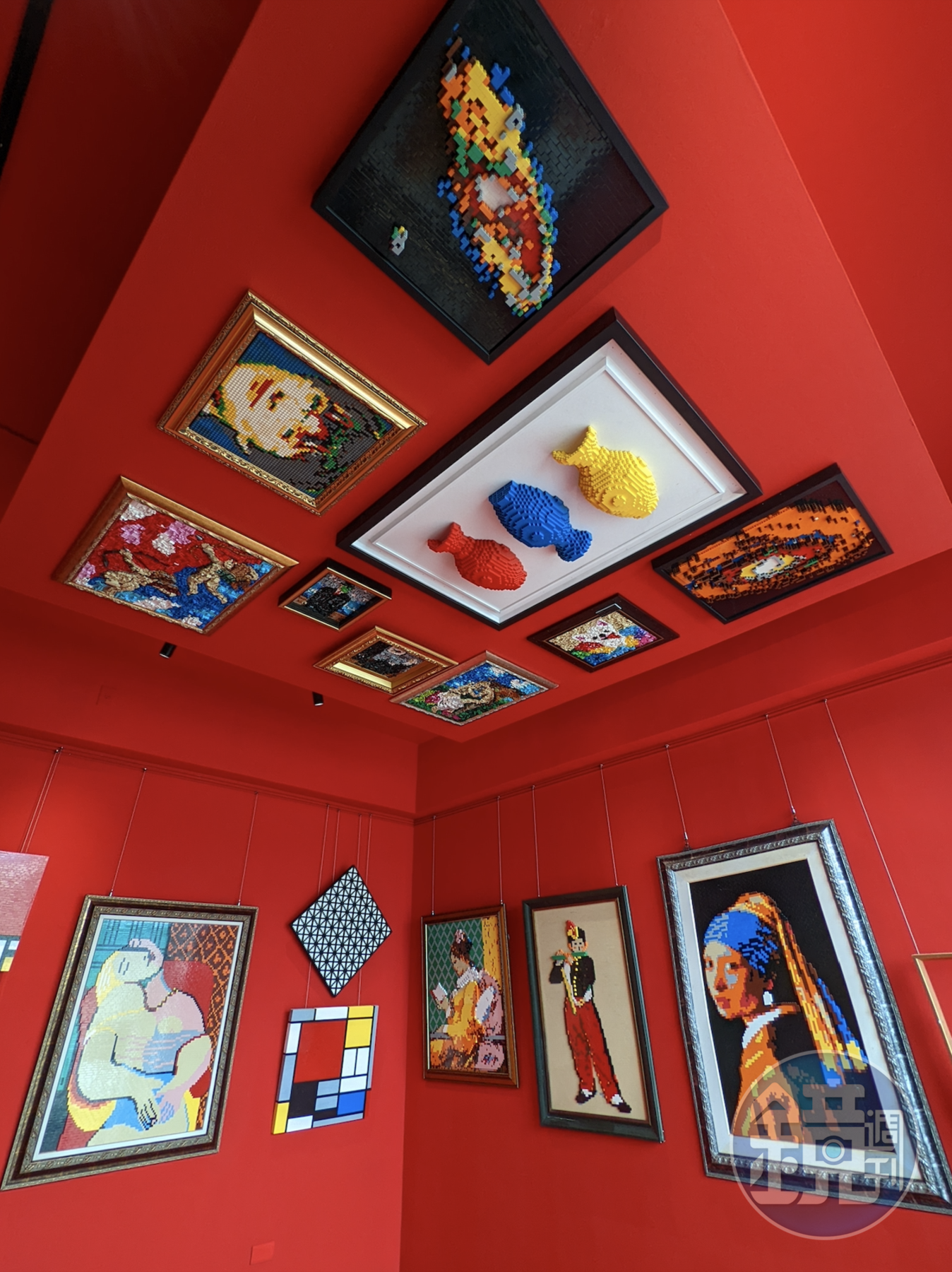 「噴樂色畫」展區有趣味的世界名畫。