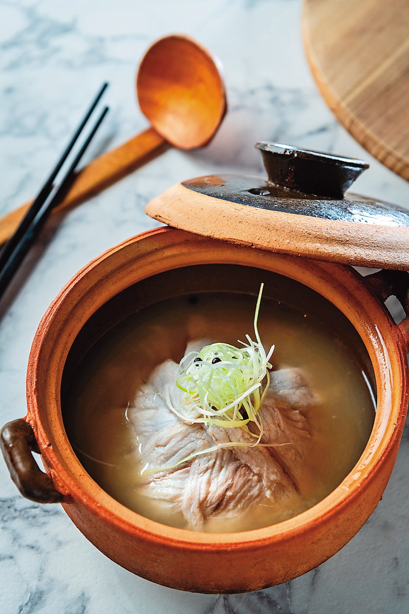 「馬告鮮魚湯」魚肉鮮嫩，清爽魚湯中有著馬告香氣。（280元／份） 