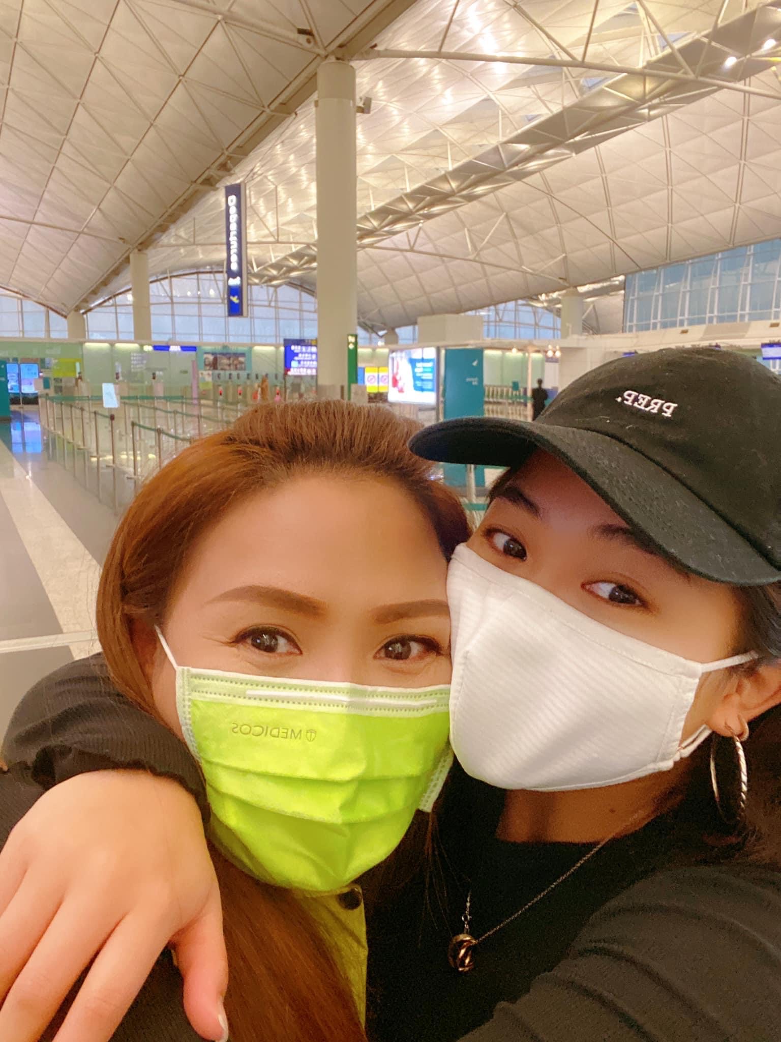 現年48歲的港星黎瑞恩90年代玉女歌手，當年靠脫俗的美貌和實力的唱功紅極一時，不過在嫁入豪門後便退出娛樂圈，7年前與前夫離婚後獨力撫養一雙兒女。（翻攝自黎瑞恩臉書）