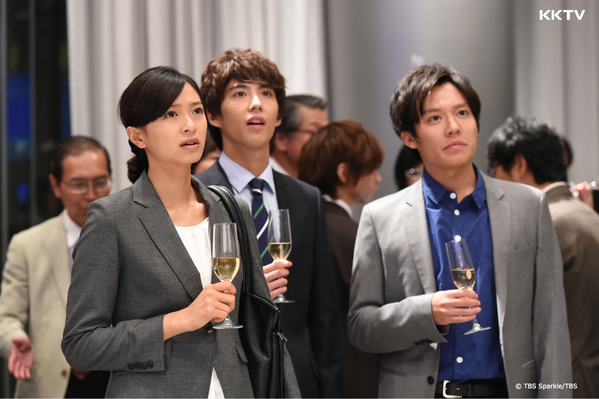 榮倉奈奈(左起)、賀來賢人、小出惠介演出的經典日劇《為了N》明將在KKTV上架。(KKTV提供)