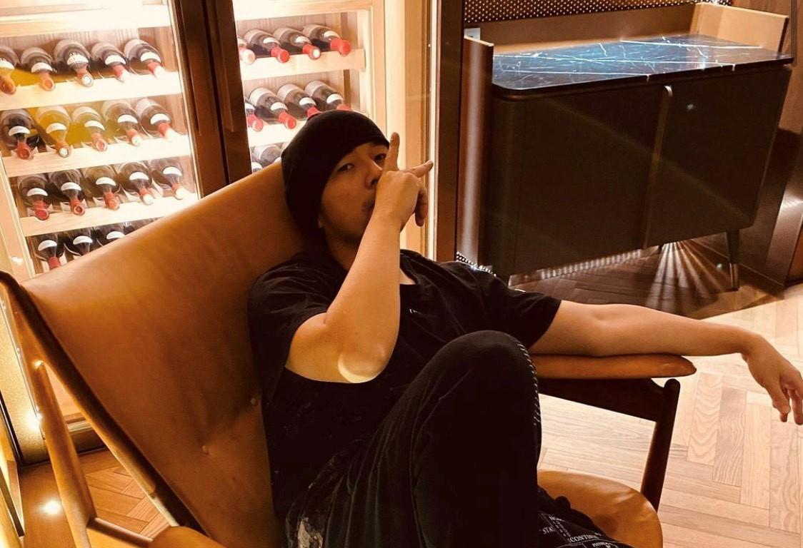 周杰倫的潮牌「PHANTACi」將於明（1）日上午11:00推出首個NFT。（翻攝自周杰倫IG）