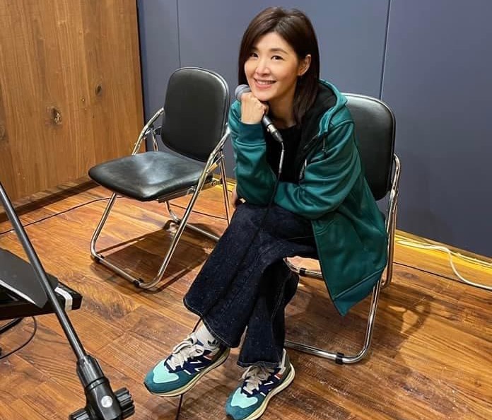 凍齡女神蘇慧倫在高雄跨年演唱組曲時，舞台上的攝影機搖臂為了捕捉精彩鏡頭，一度相當靠近蘇慧倫的頭部，不料鏡頭移動時，竟然直接撞上蘇慧倫的後腦。（翻攝自蘇慧倫臉書）