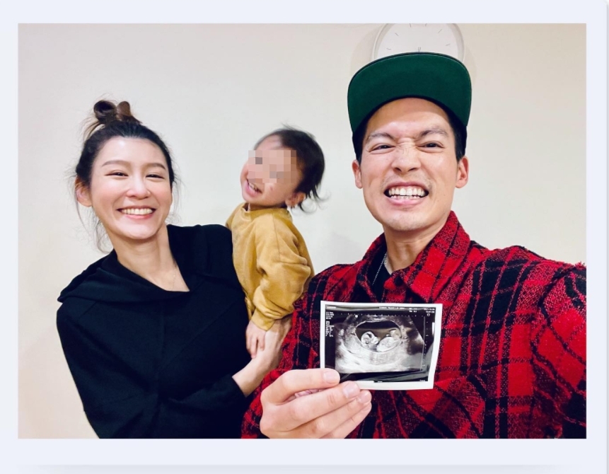 許孟哲與趙孟姿於元旦公布懷上二寶的喜訊。(翻攝自趙孟姿臉書)
