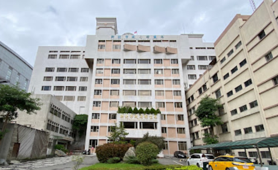 針對基層對新北市藥事服務獎評選提出黑箱質疑，新北市衛生局也做出回應；圖為新北市衛生局。（翻攝自Google Maps）