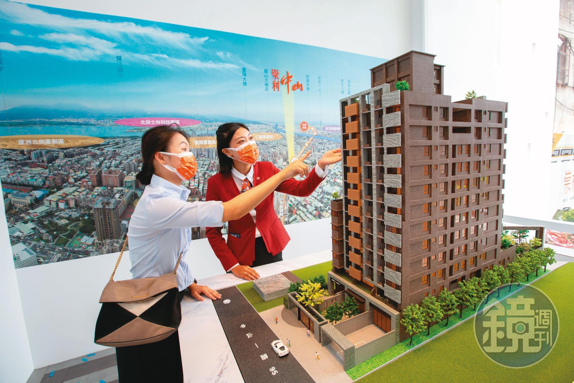 目前建照量、使照量趨勢同步向上，顯示預售市場供需俱增，激勵房市熱絡。