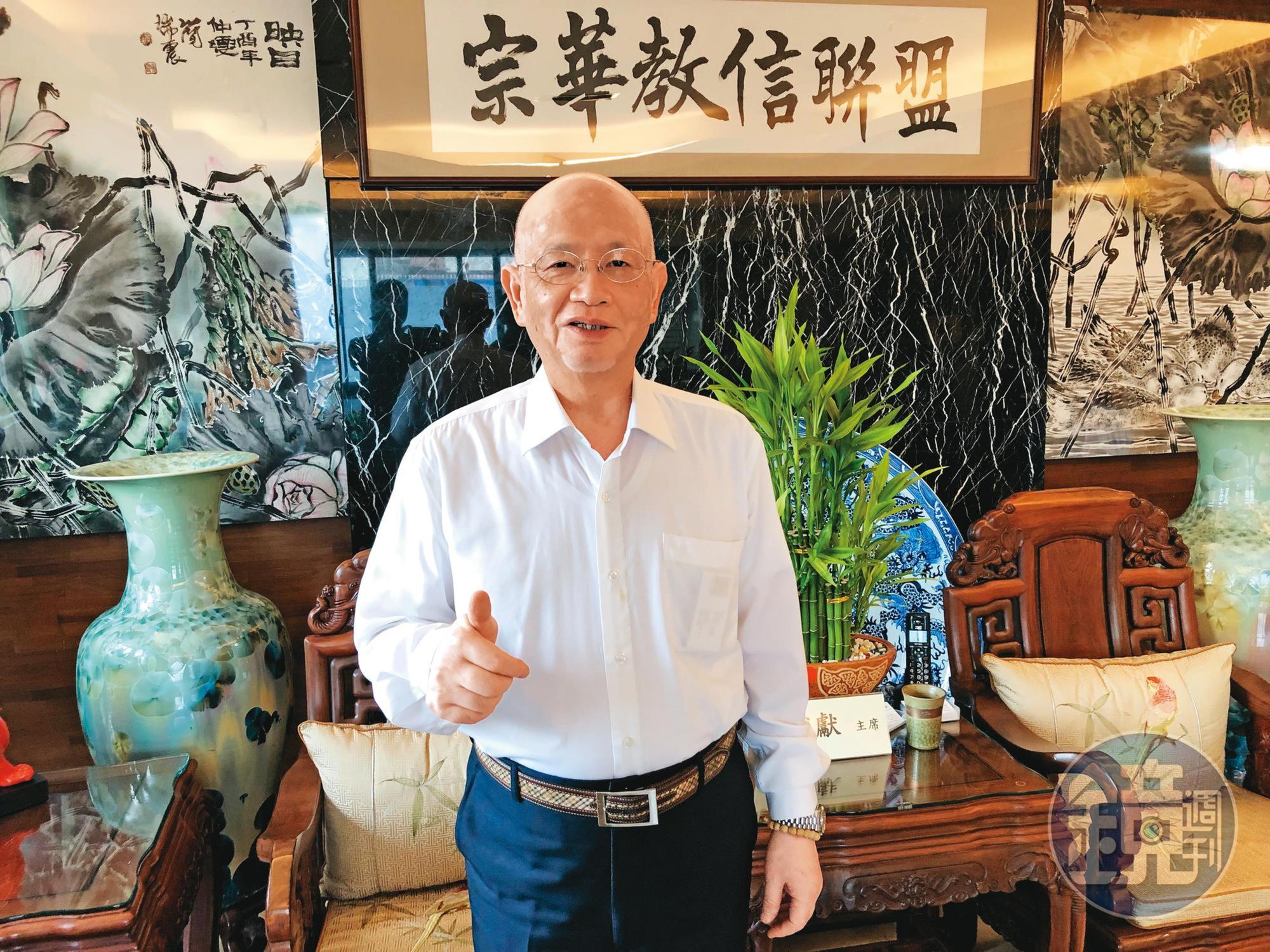 朱武獻(圖)痛批嚴雋泰夫婦利用土地交易案詐財,他聲請法院強制執行扣產,嚴家卻鎖門關燈,有隱匿財產之嫌。