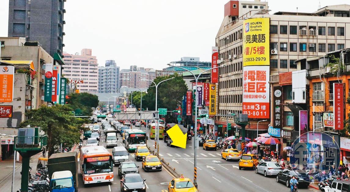 朱武獻希望透過嚴雋泰人脈,取得市值3億元的北市士林區精華土地(箭頭處),再以公共設施保留地名義作為建案容積移轉,最後因土地變更不成,計畫告吹。