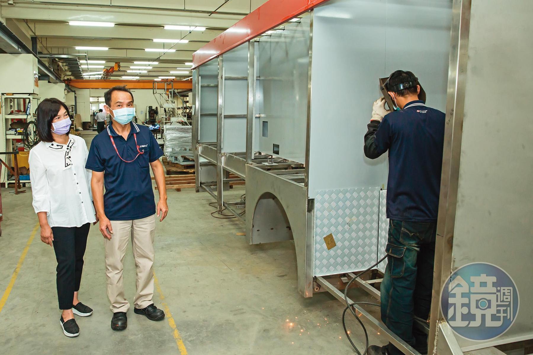 正德也提供客製化消防車服務，依據噸數、底盤與配備不同，價位從3百萬到2千5百萬元不等。