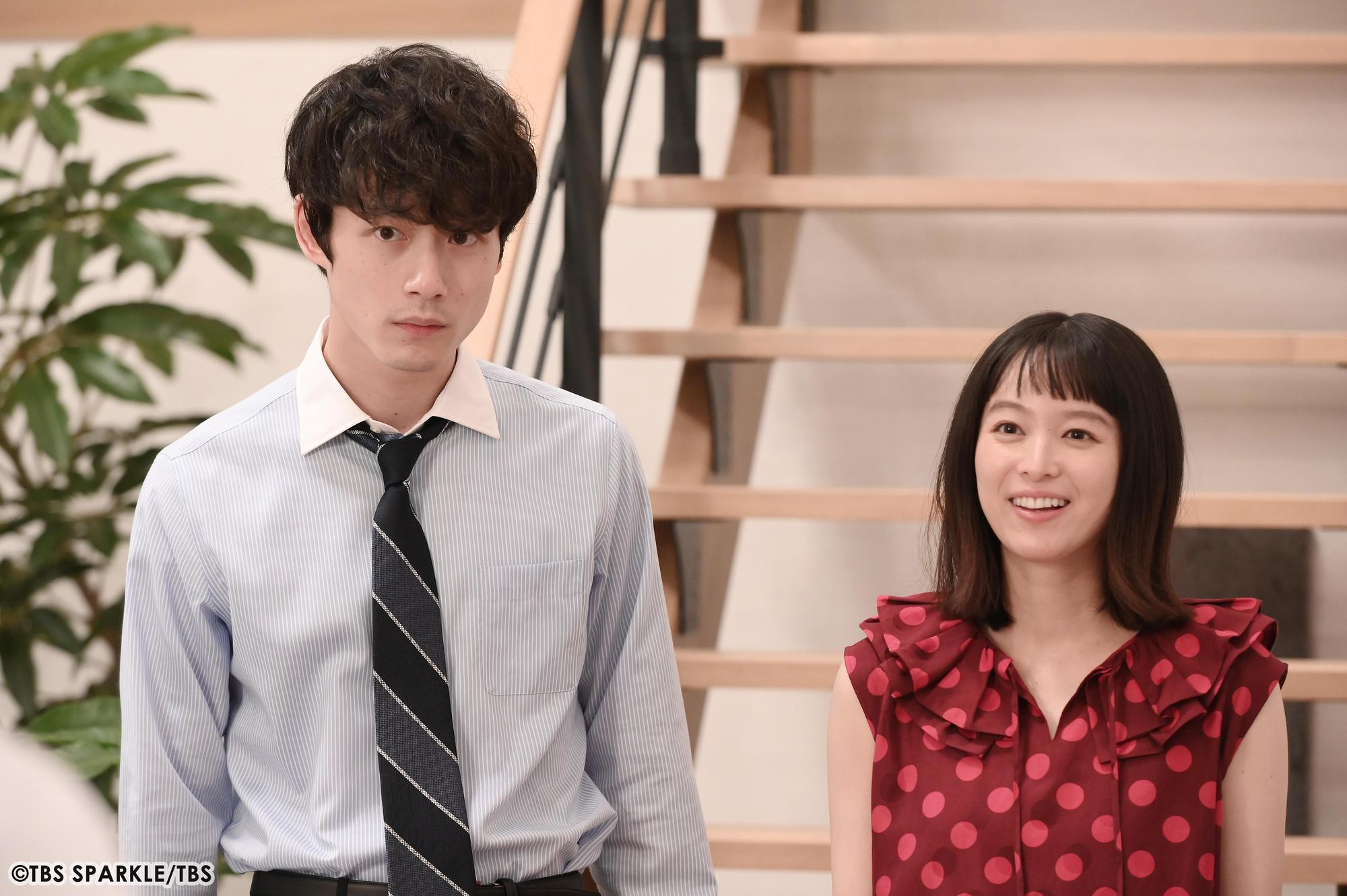 坂口健太郎與清野菜名主演《只是在結婚申請書上蓋個章而已》。(WAKUWAKU JAPAN 提供)